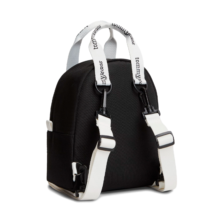 mochila-essential-con-inscripcion