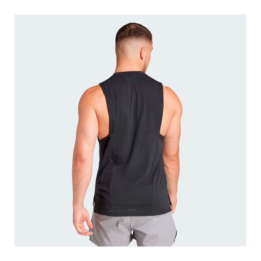 t-shirt-sans-manches-concu-pour-l-entrainement