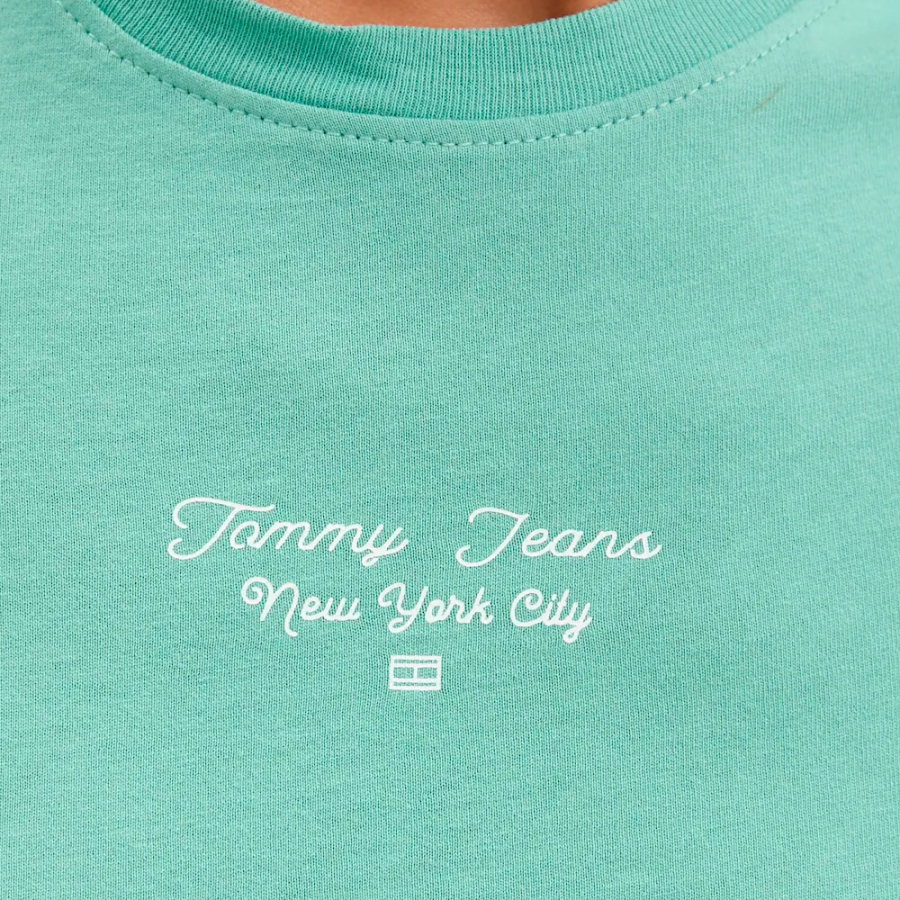 schmal-geschnittenes-strick-t-shirt-mit-logo