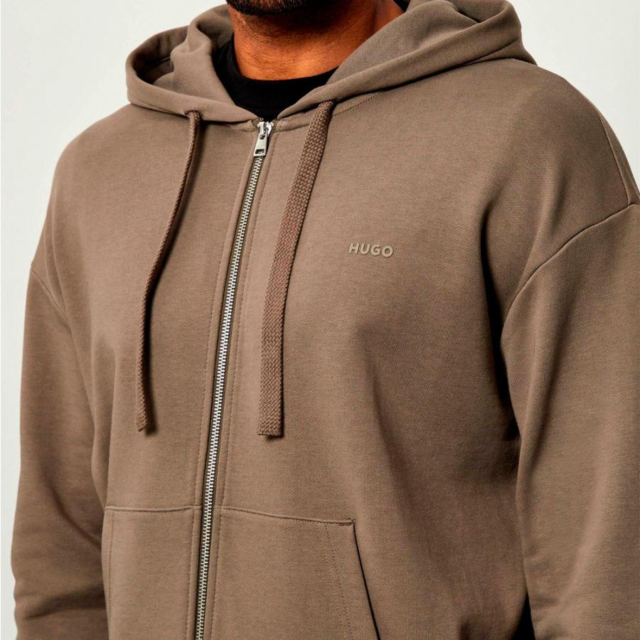 sudadera-con-capucha-relaxed-fit-con-detalle-de-logo