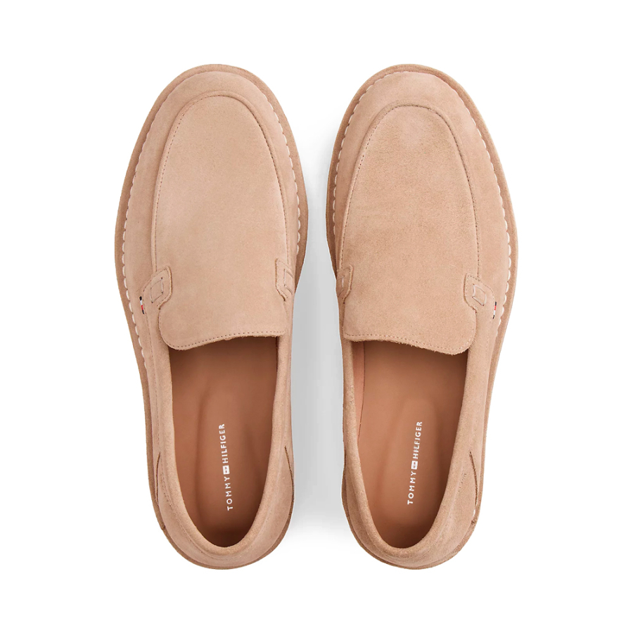 wildlederslipper-mit-logo-und-ziernahten