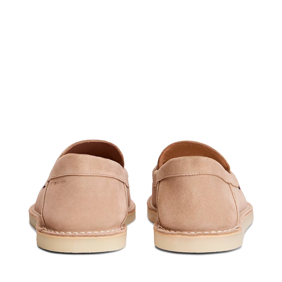 wildlederslipper-mit-logo-und-ziernahten