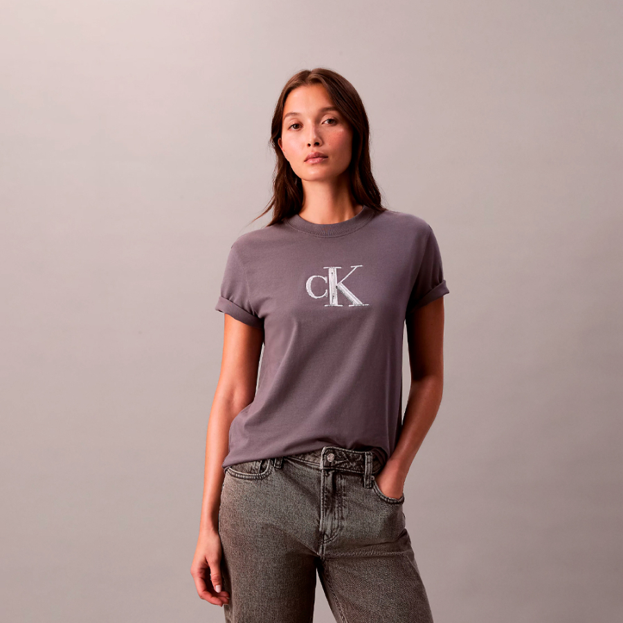 camicia-classica-con-monogramma-e-paillettes