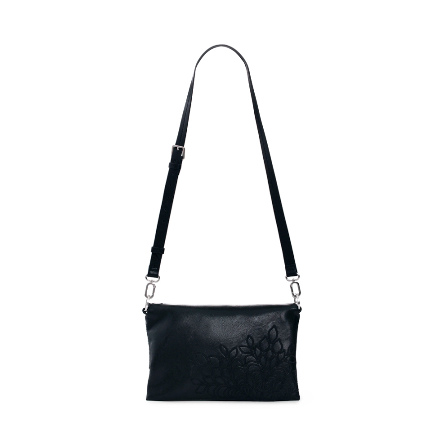 petit-sac-a-rabat-brode