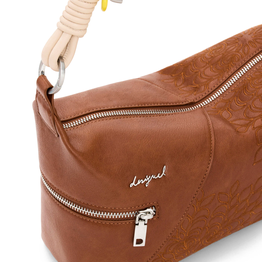 mittelgrosse-bestickte-tasche