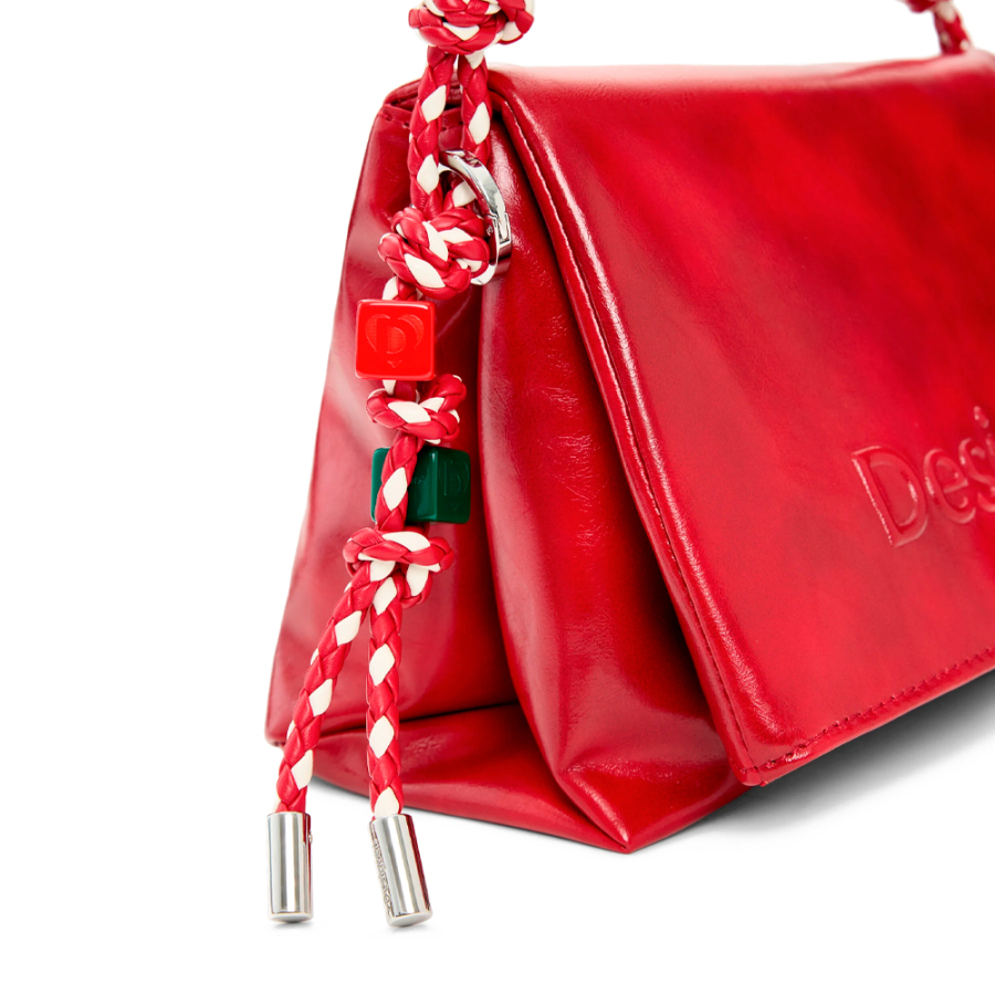 medium-logo-bag medium-logo-bag