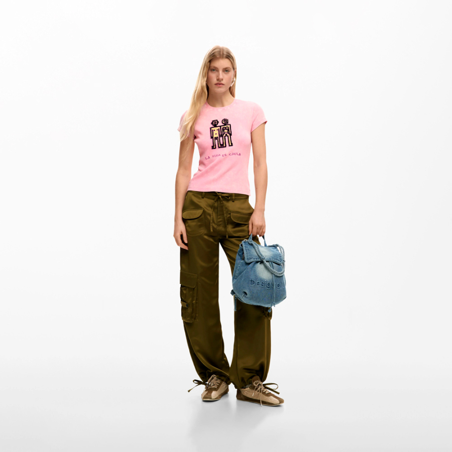 petit-sac-a-dos-avec-breloques-en-denim petit-sac-a-dos-avec-breloques-en-denim