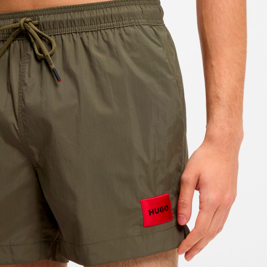 maillot-de-bain-a-sechage-rapide-avec-etiquette-logo