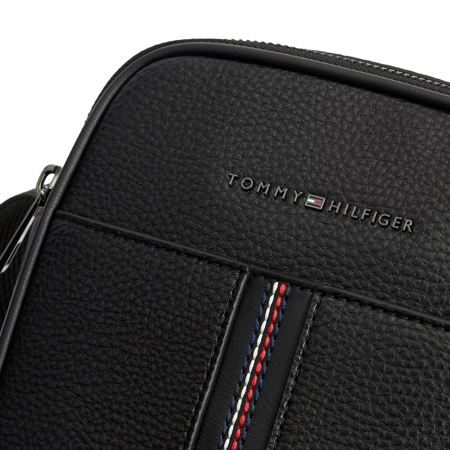 borsa-da-reporter-in-pelle-martellata