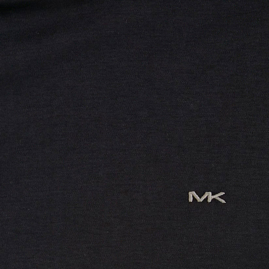 camiseta-con-logo-de-la-marca