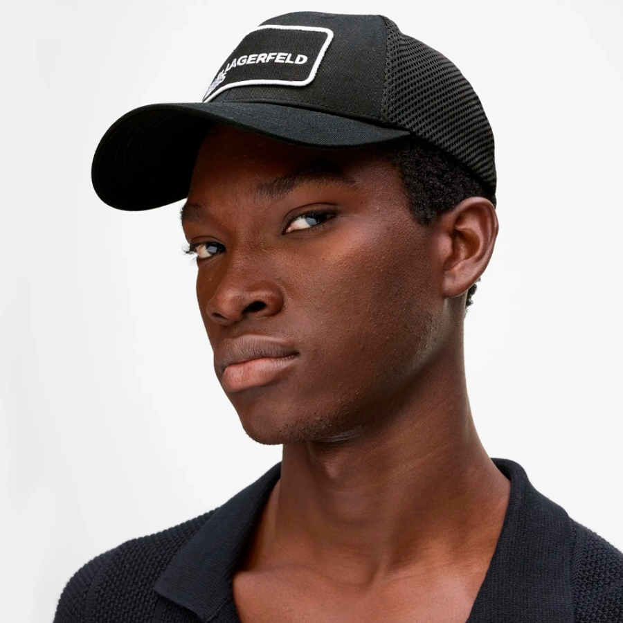 trucker-cap-mit-logo-aufnaher