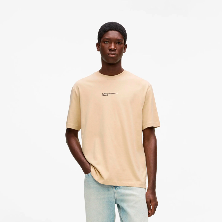 camiseta-con-logotipo-con-efecto-marco-de-corte-regular camiseta-con-logotipo-con-efecto-marco-de-corte-regular