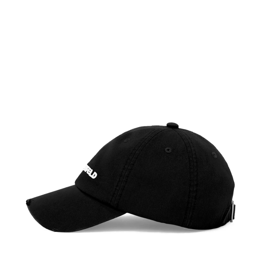 casquette-avec-logo-et-effet-vieilli