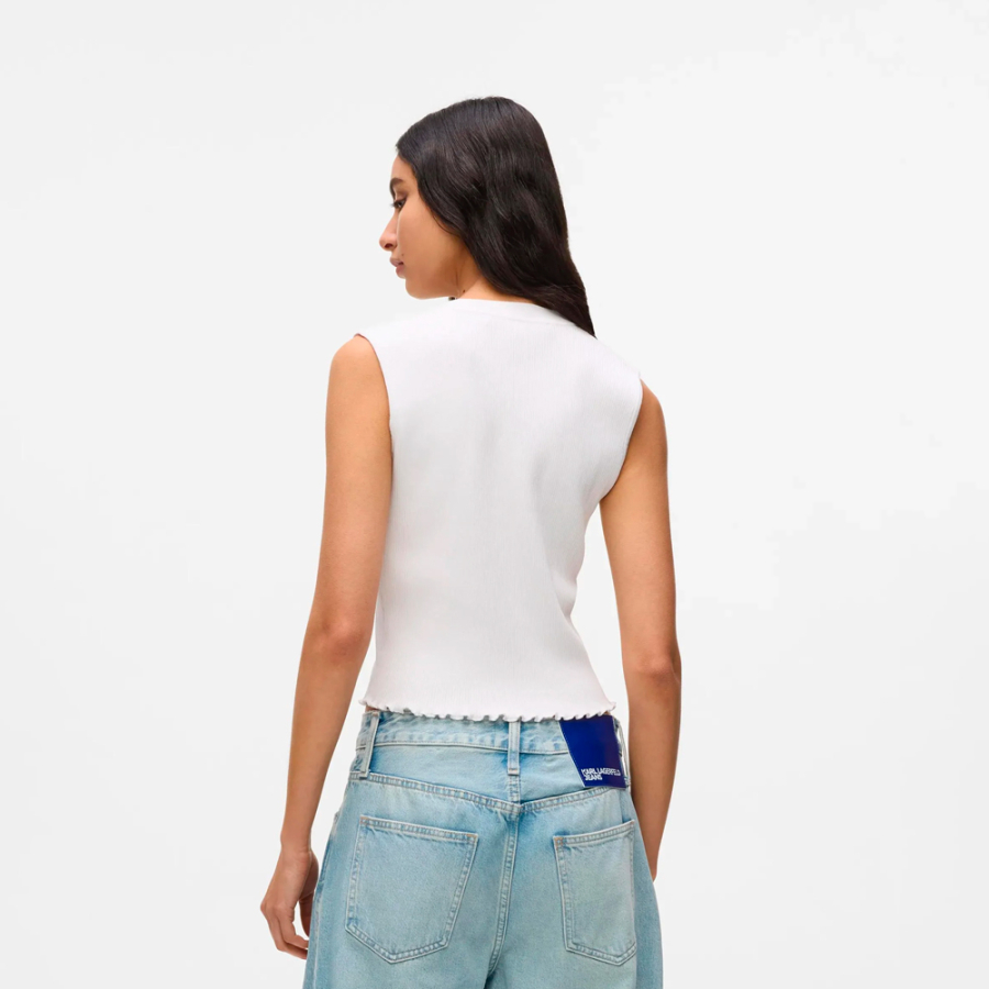 haut-en-maille-avec-fermeture-a-boutons