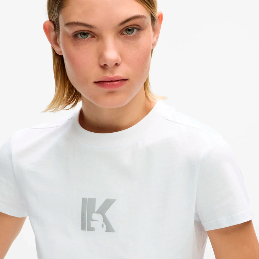 figurbetontes-t-shirt-mit-k-logo