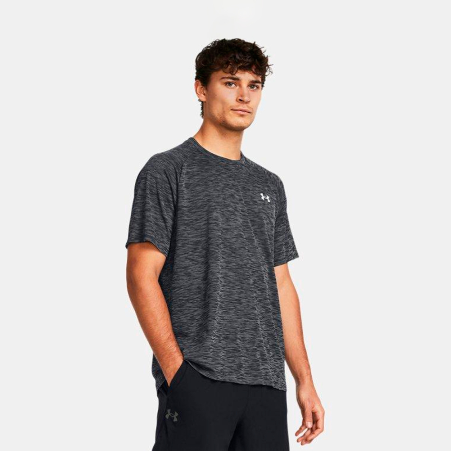 camiseta-con-textura-ua-tech
