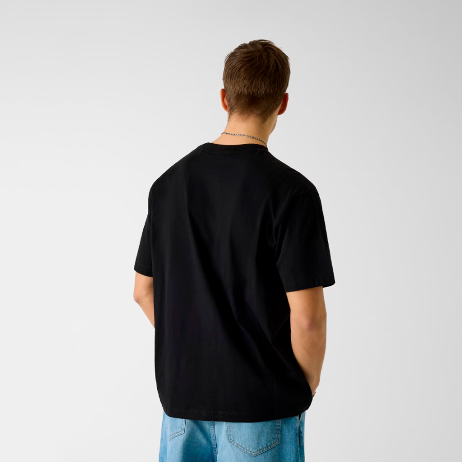 oversized-mini-patch-t-shirt oversized-mini-patch-t-shirt