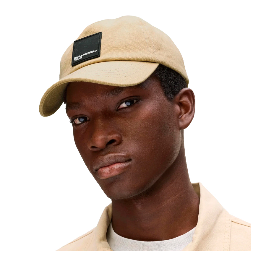 kappe-mit-logoaufnaher