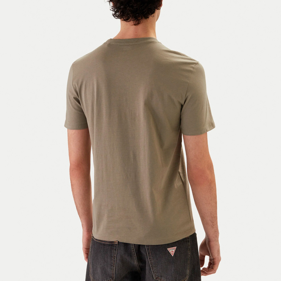 camiseta-com-logotipo