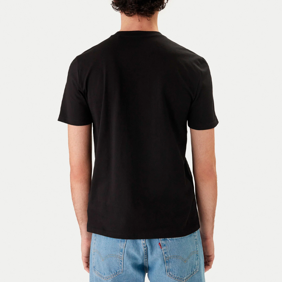 camiseta-com-logotipo