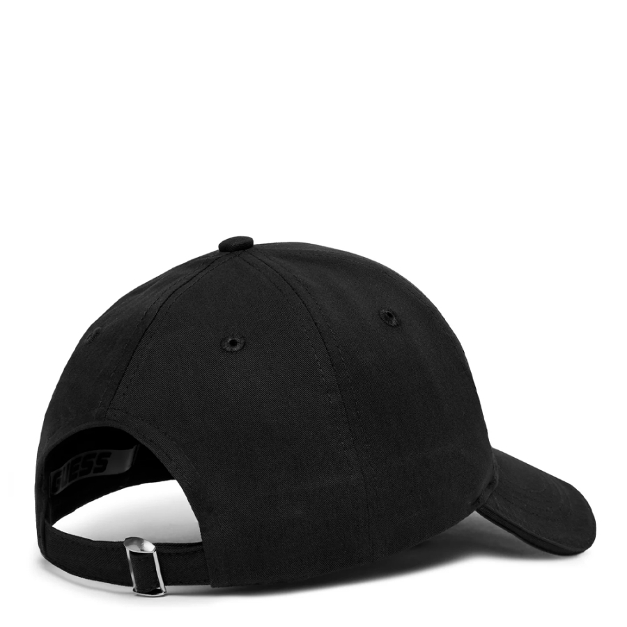 casquette-triangulaire-avec-logo-en-relief