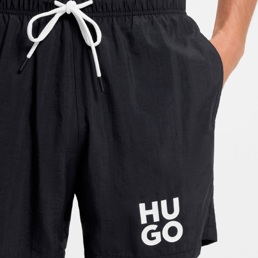 costume-da-bagno-con-logo-sovrapposto