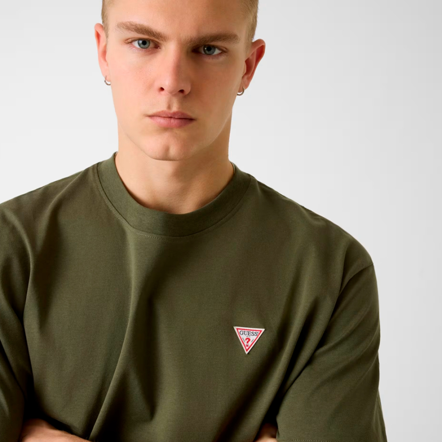 oversized-mini-patch-t-shirt