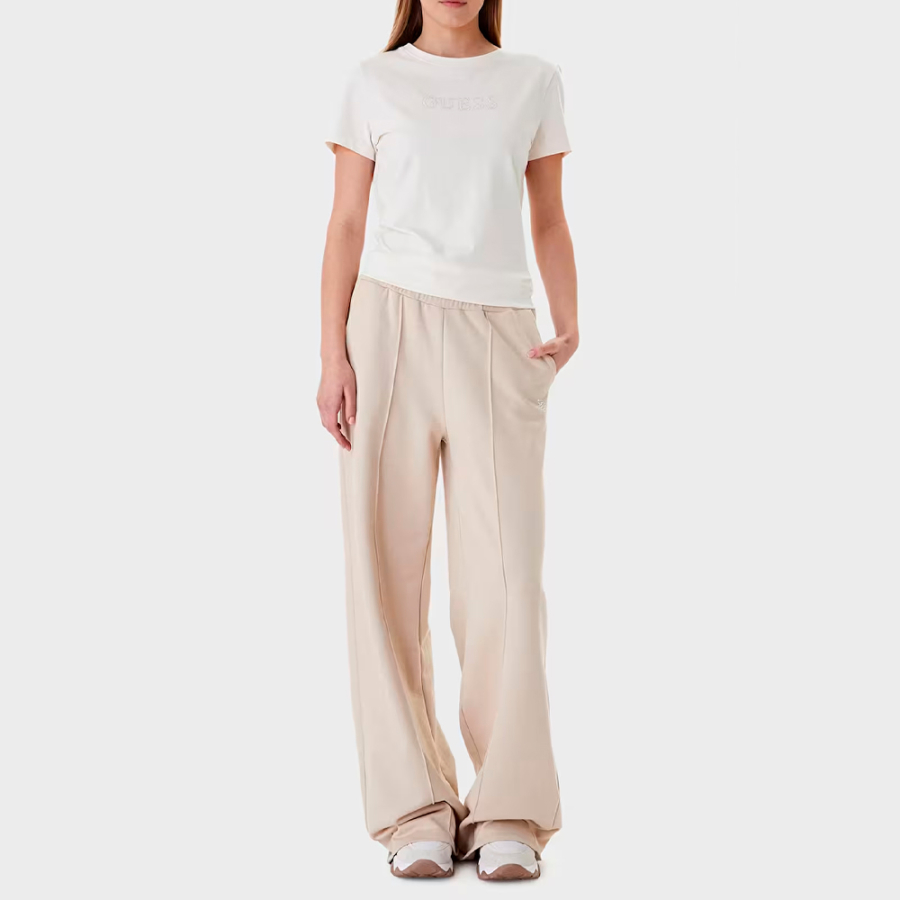 camiseta-com-logotipo-de-strass