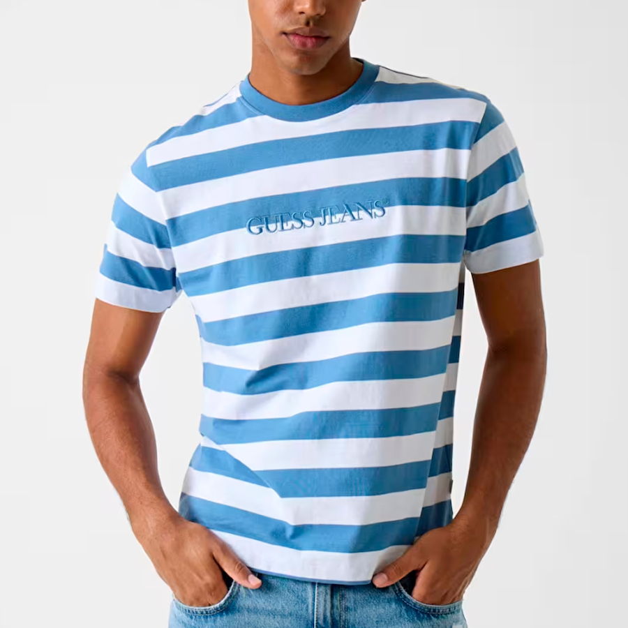 camiseta-listrada-com-logotipo