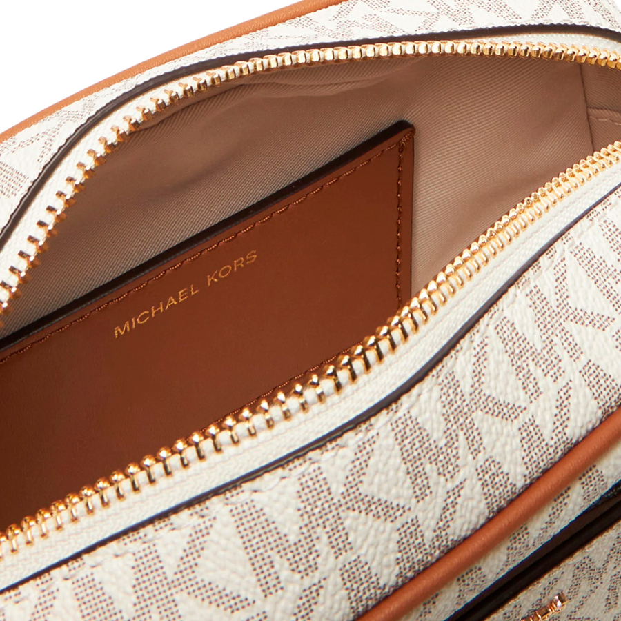 kleine-jet-set-kameratasche-mit-logo