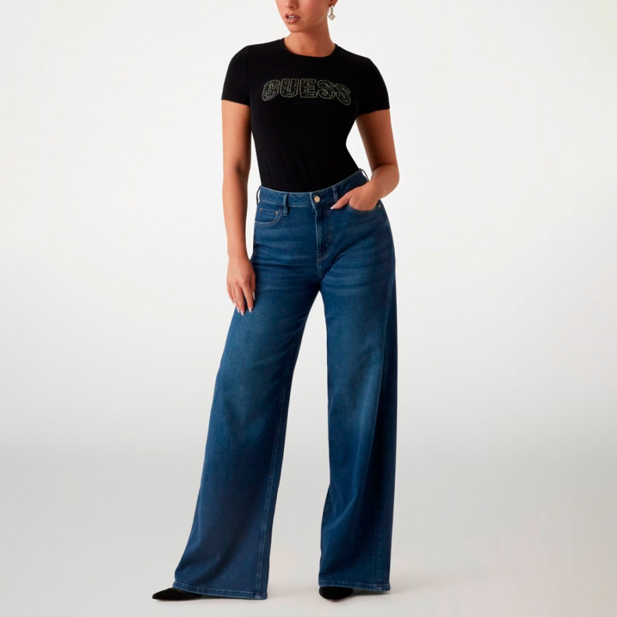 schmal-geschnittenes-logo-t-shirt