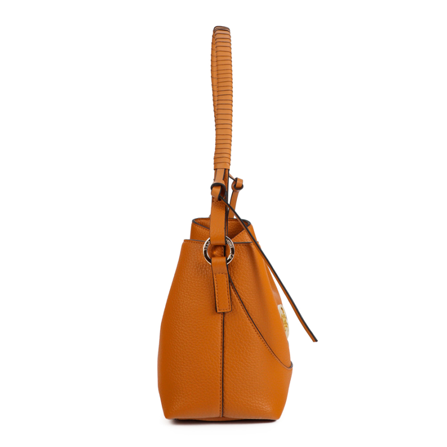 umhangetasche-aus-kunstleder-mit-geflochtenem-henkel-und-schleife