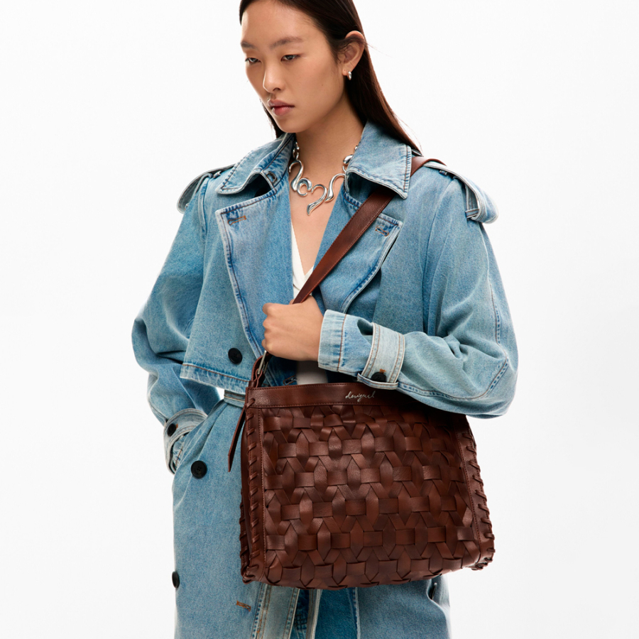 mittelgrosse-geflochtene-tasche