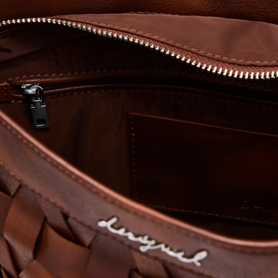 mittelgrosse-geflochtene-tasche