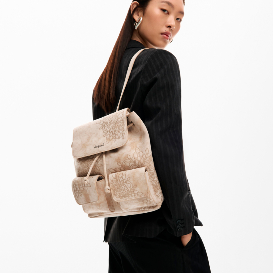 mochila-pequena-bordados mochila-pequena-bordados