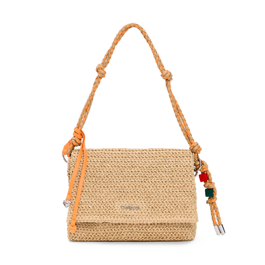 mittelgrosse-basttasche-mit-anhangern