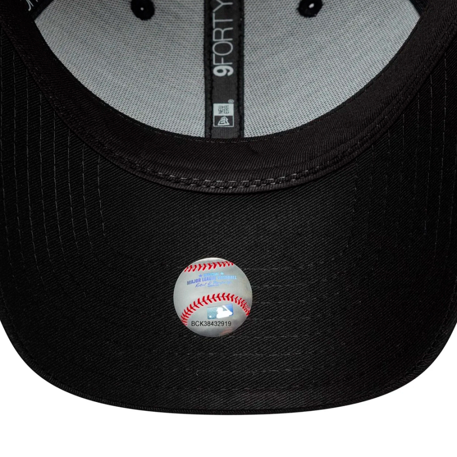 casquette-metallique-mlb-new-york-yankees-9forty