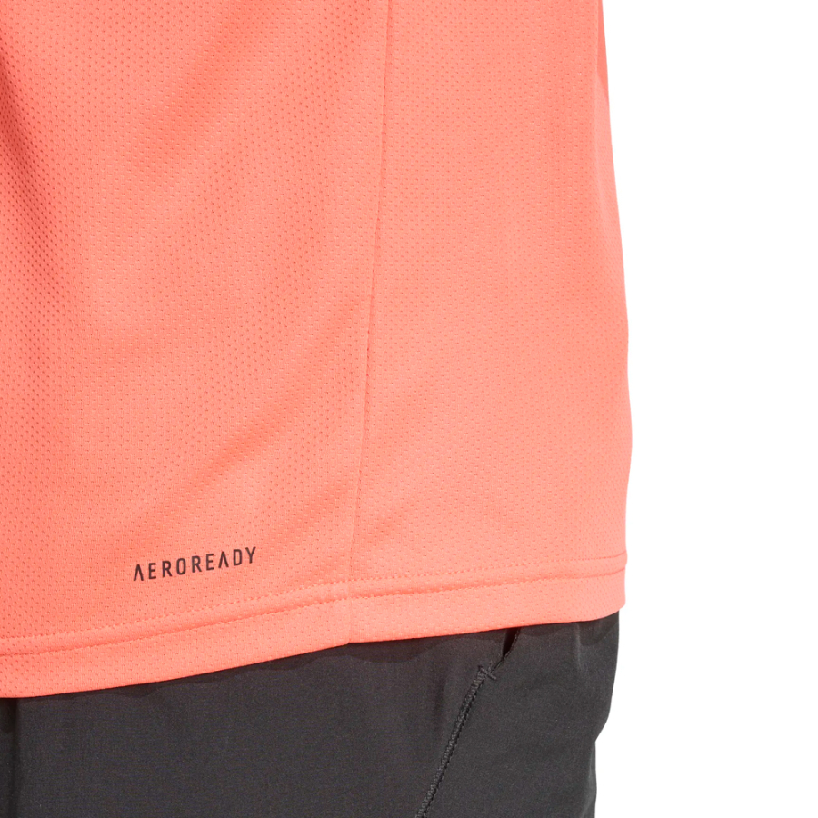 t-shirt-train-essentials-a-3-bandes t-shirt-train-essentials-a-3-bandes