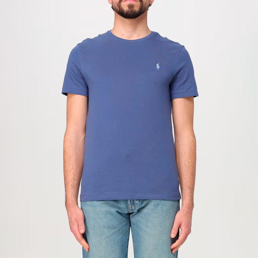 t-shirt-personalizada-com-gola-redonda-e-corte-slim