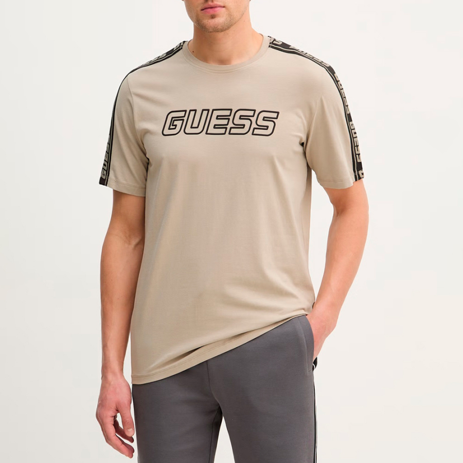 stretch-t-shirt-with-front-logo