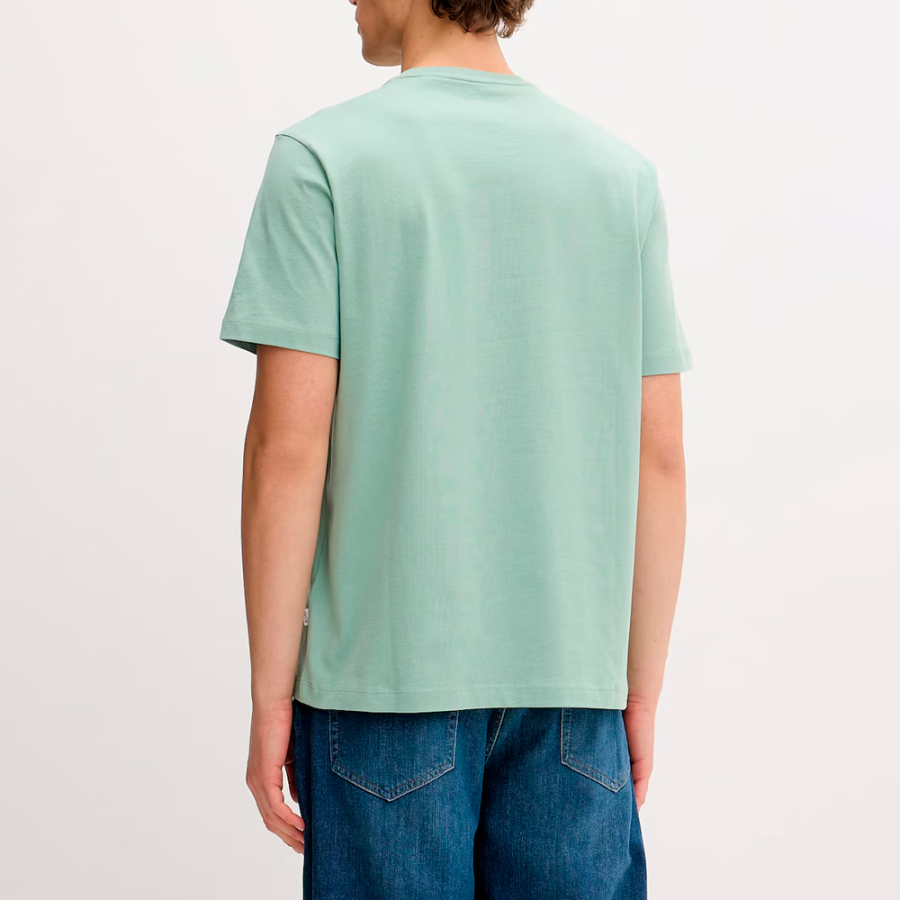 camiseta-regular-con-logo