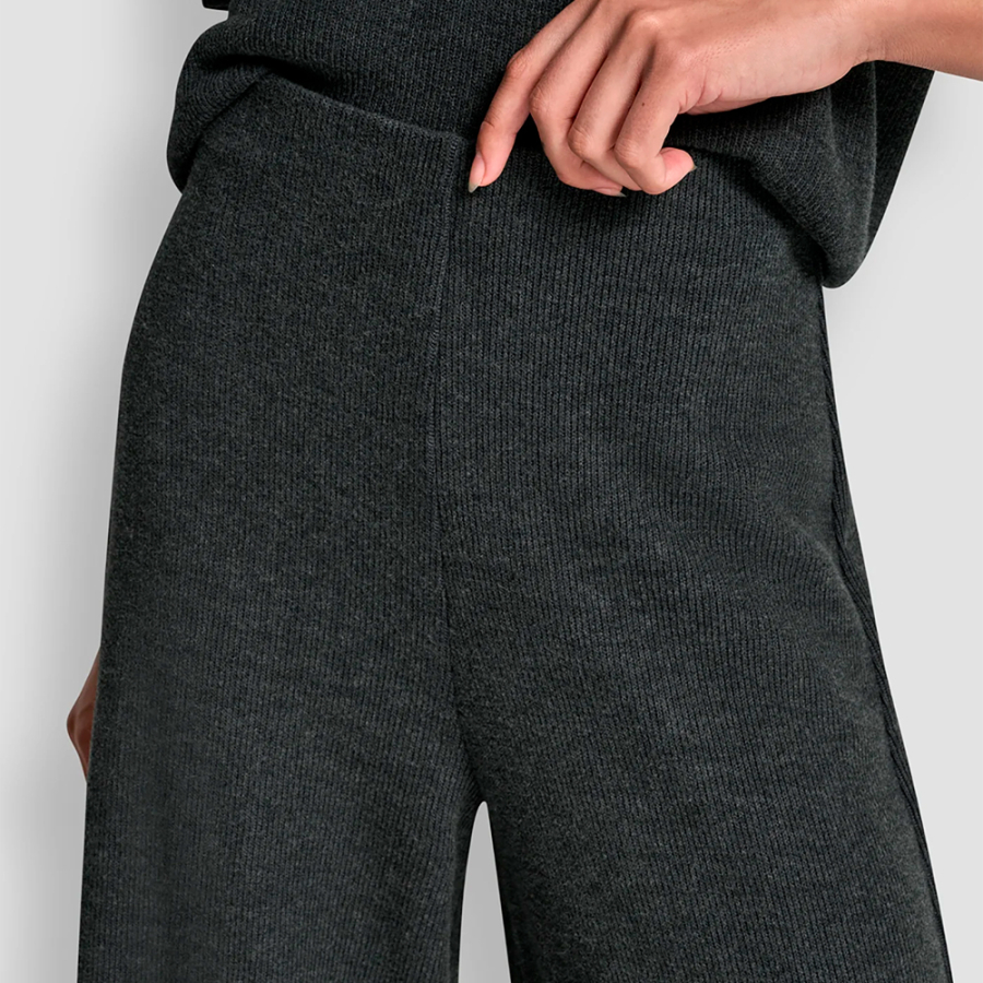 hochtaillierte-weite-hose