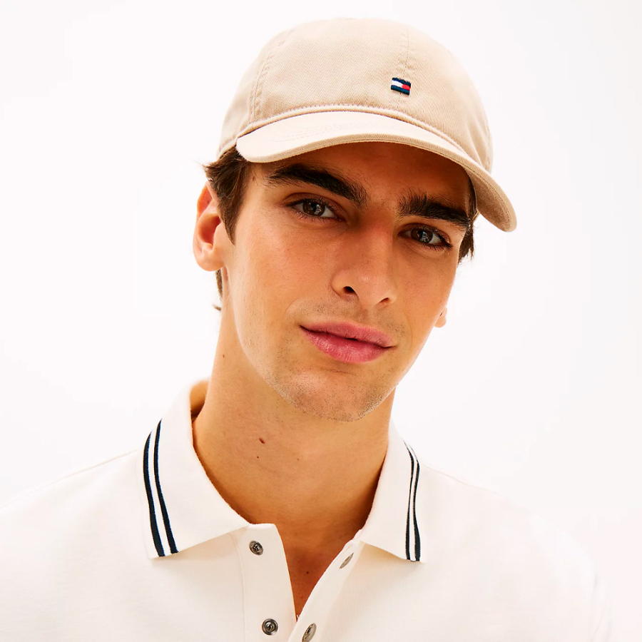 baseball-cap-with-embroidered-logo