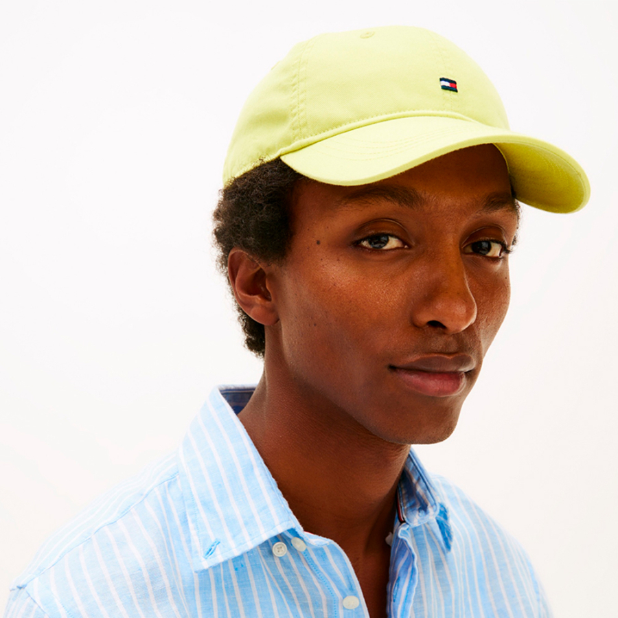 bone-de-beisebol-com-logotipo-bordado