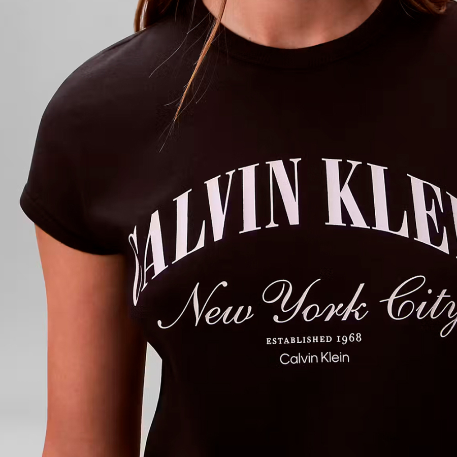 t-shirt-slim-fit-con-logo-dell-universita