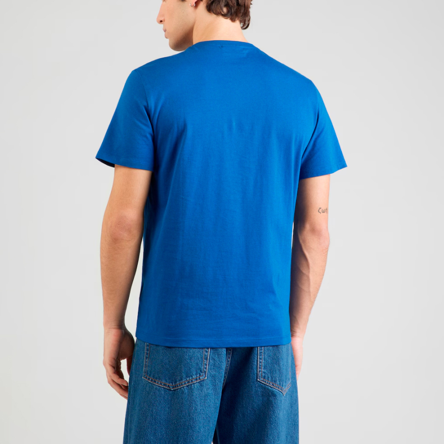 klassisches-monogrammiertes-t-shirt