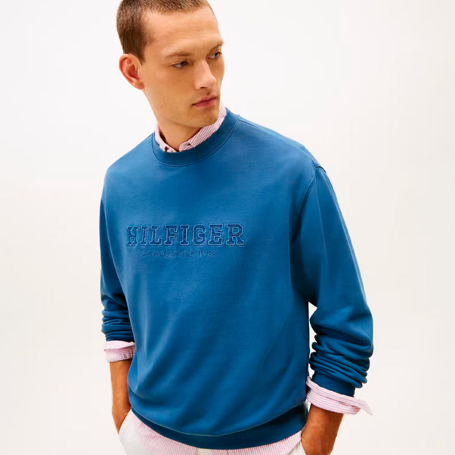 felpa-con-grafica-mix-media