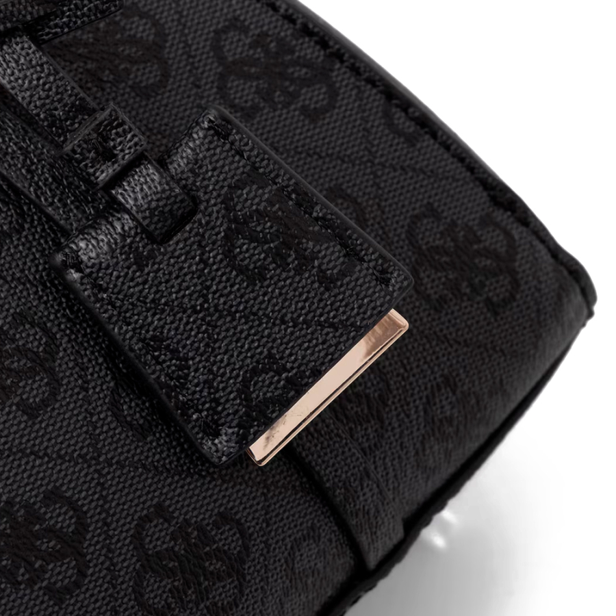 leona-handbag-with-multiple-compartments