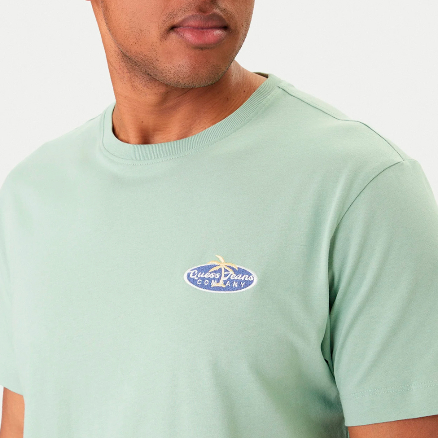 t-shirt-con-logo-ricamato