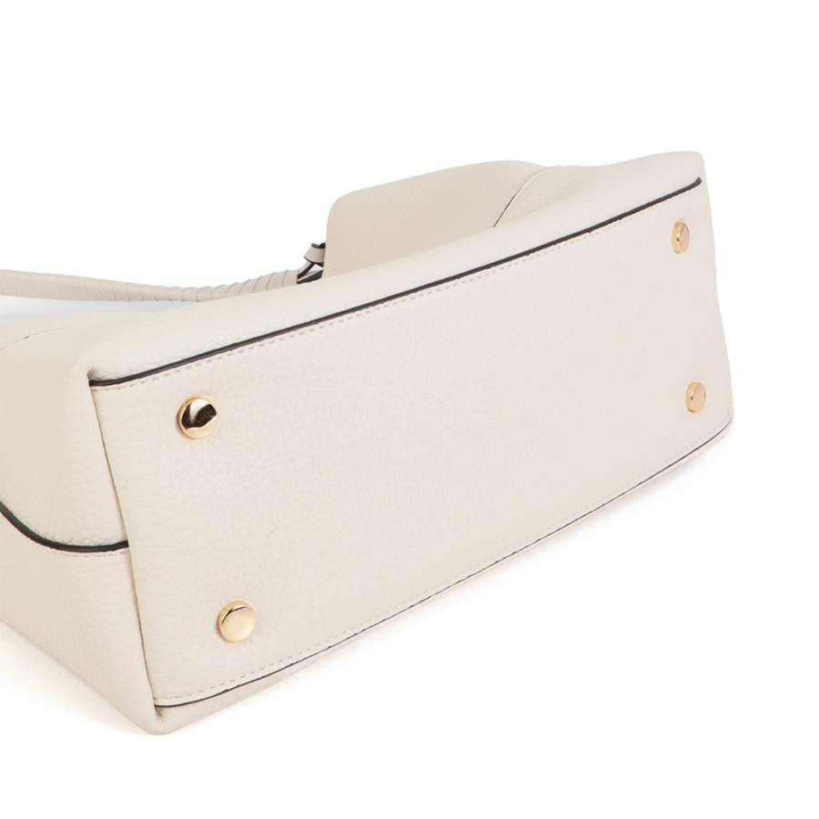 borsa-a-tracolla-in-similpelle-con-manico-intrecciato-e-fiocco